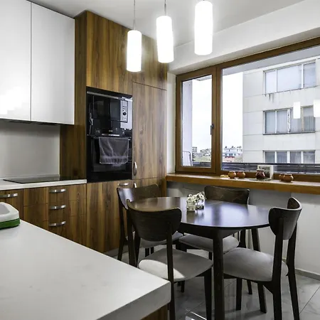The Cosmopolitan Shine 1-bdr Pet-friendly Flat