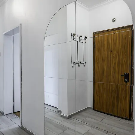 דירה The Cosmopolitan Shine 1-bdr Pet-friendly Flat סופיה